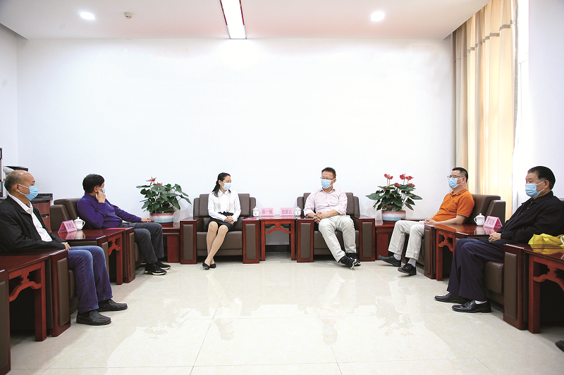 增城区人大常委会副主任殷国良率领慰问组慰问疫情防控一线劳模
