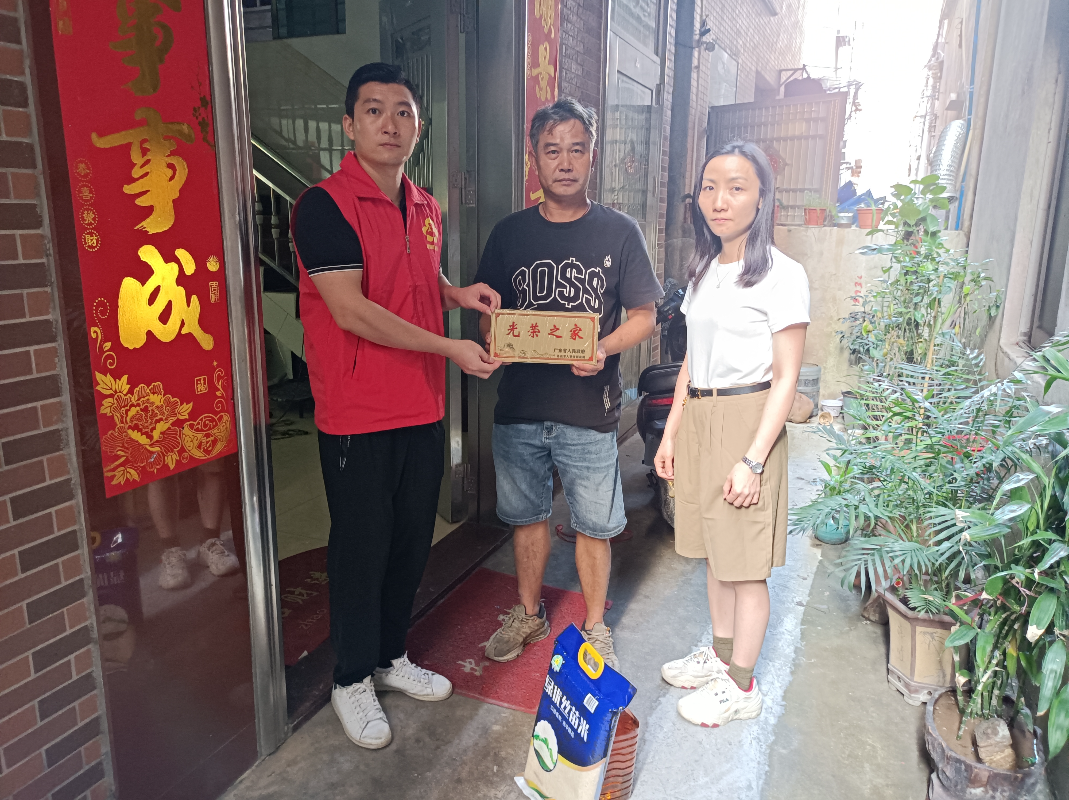cb81d70eeca3c4dcc776b13ff7df1a3.jpg