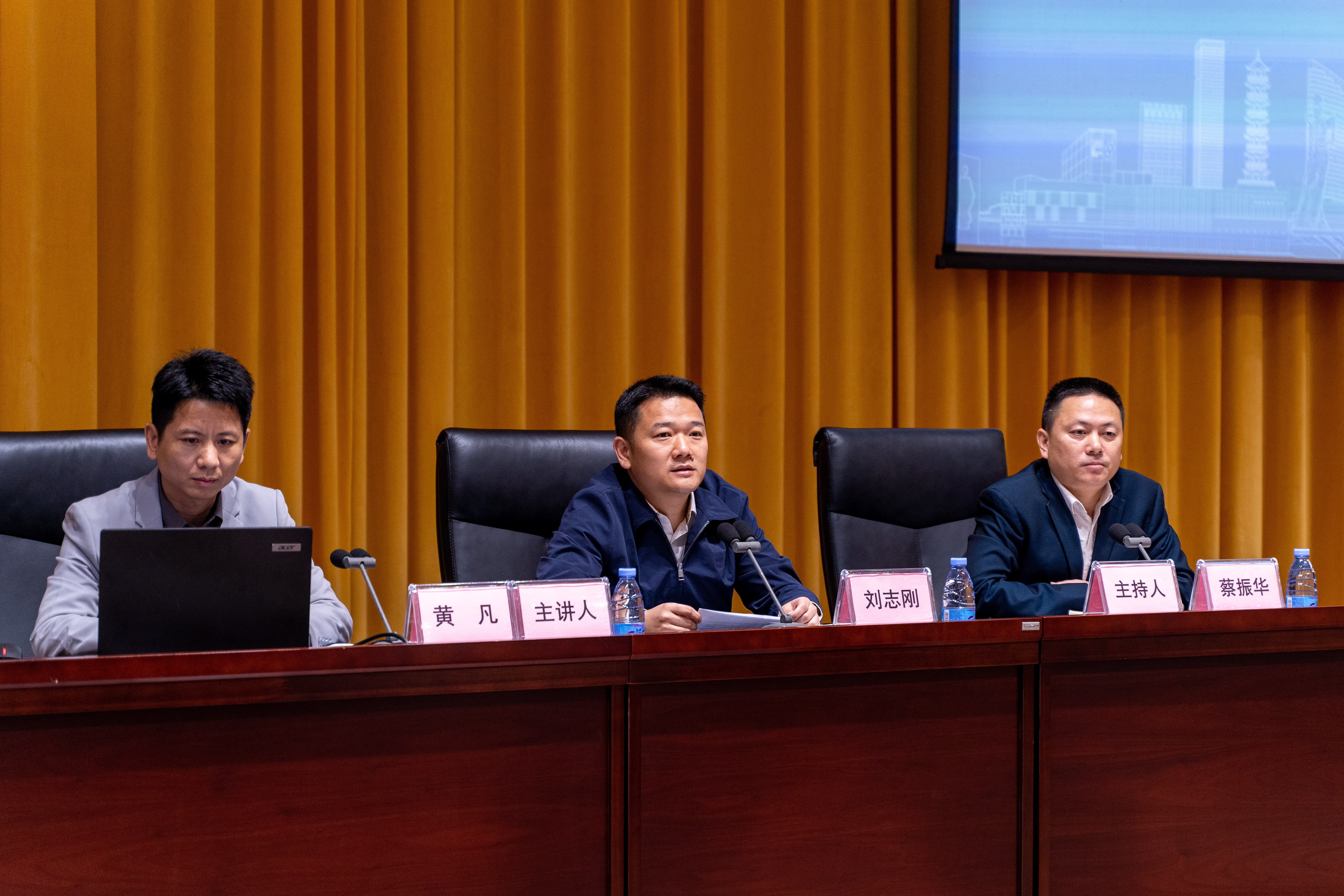 发布照片1.jpg
