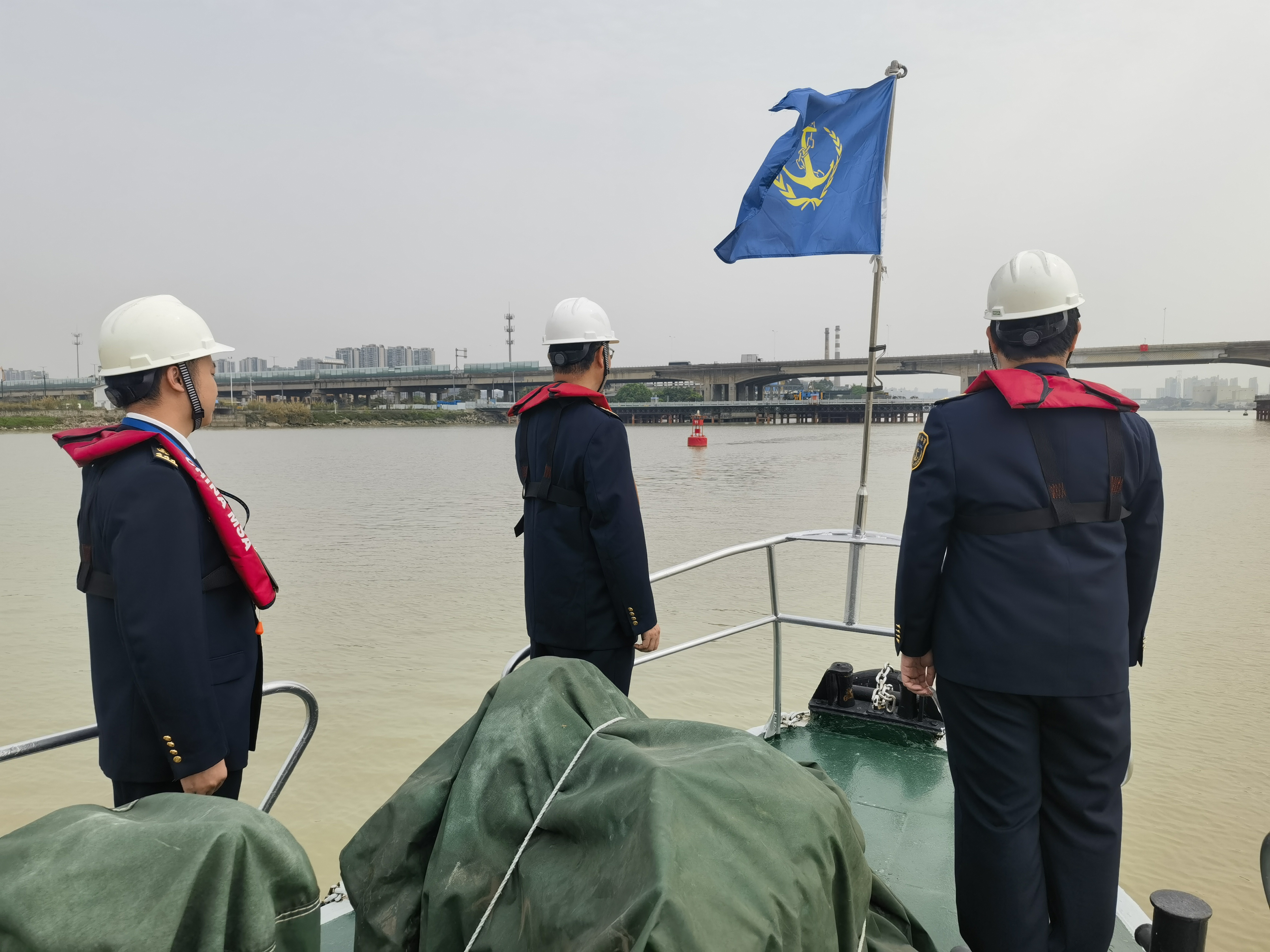 20250406清明期间 增城海事处李劲波政委带队开展水上安全监管工作.jpg